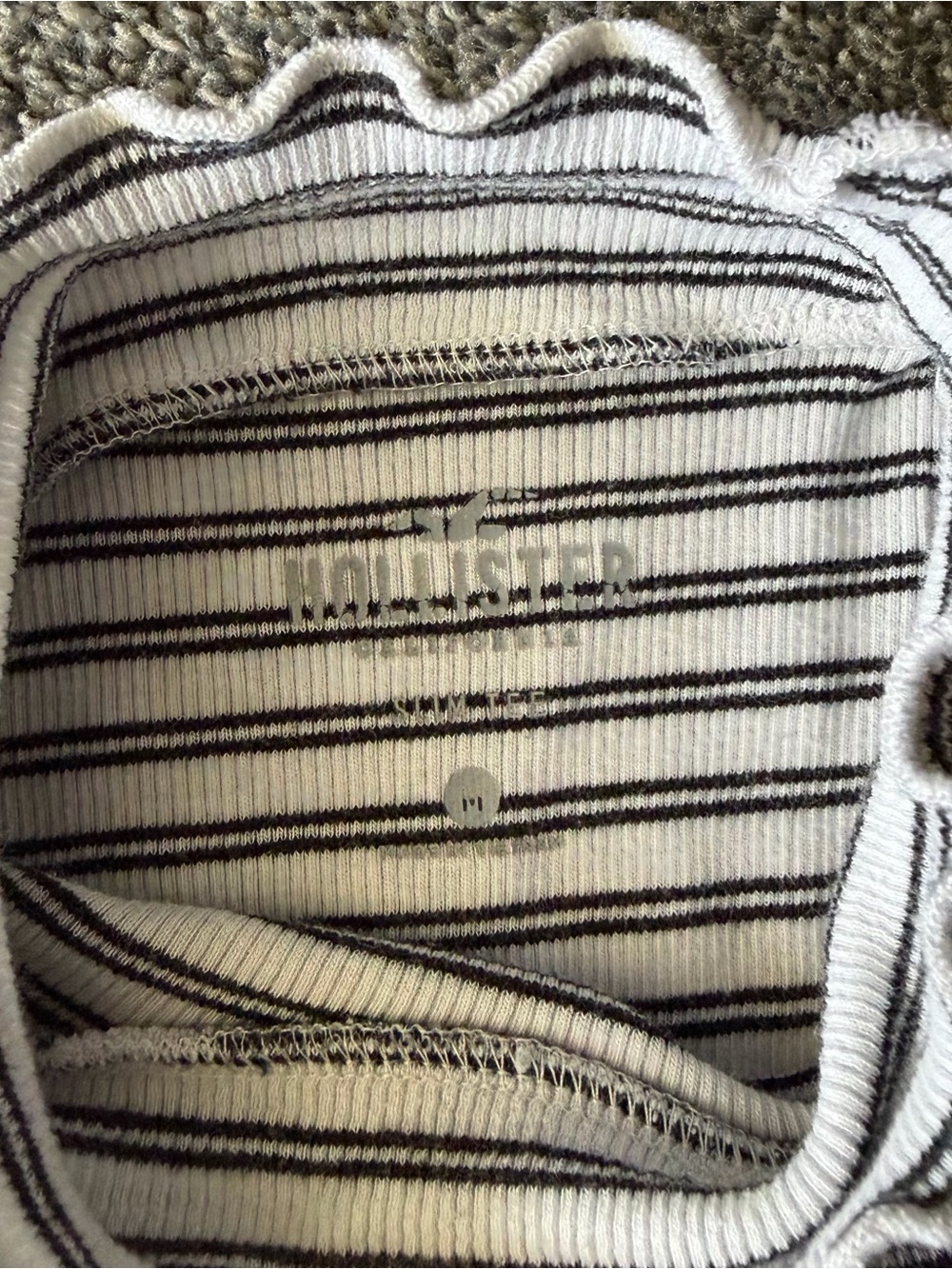 Hollister Black & White Striped Mock Neck Long Sleeve Top - Picture 4 of 5